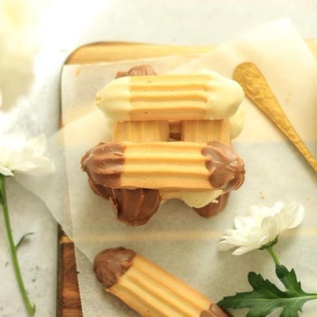 25 Milk/White Chocolate Viennese (Leicester)